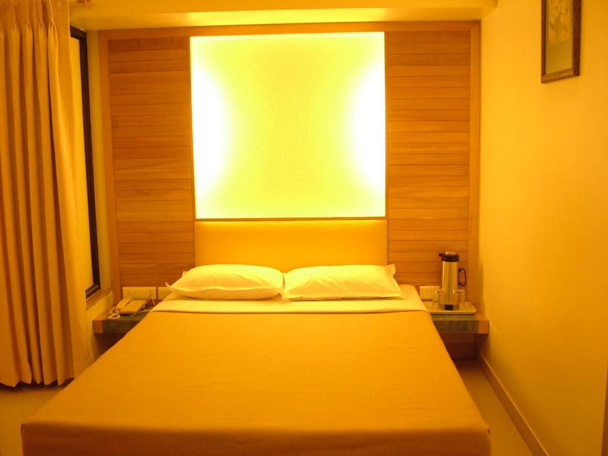Hotel City Park, Solapur Zewnętrze zdjęcie
