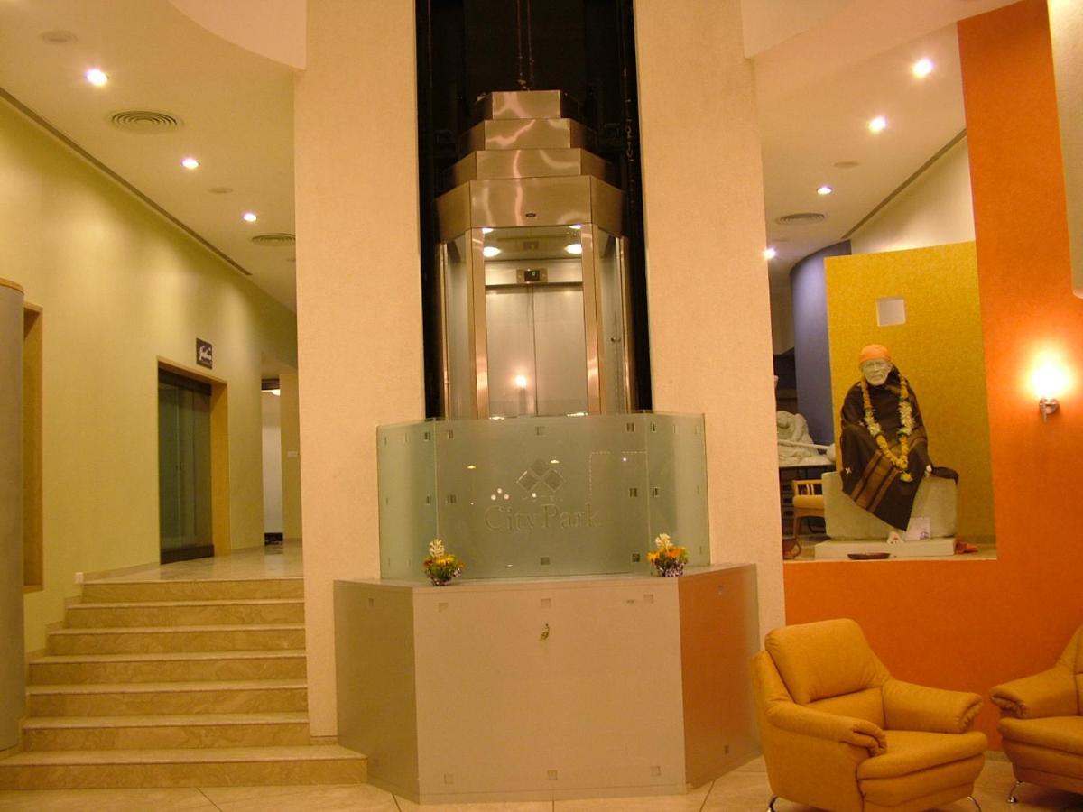 Hotel City Park, Solapur Zewnętrze zdjęcie