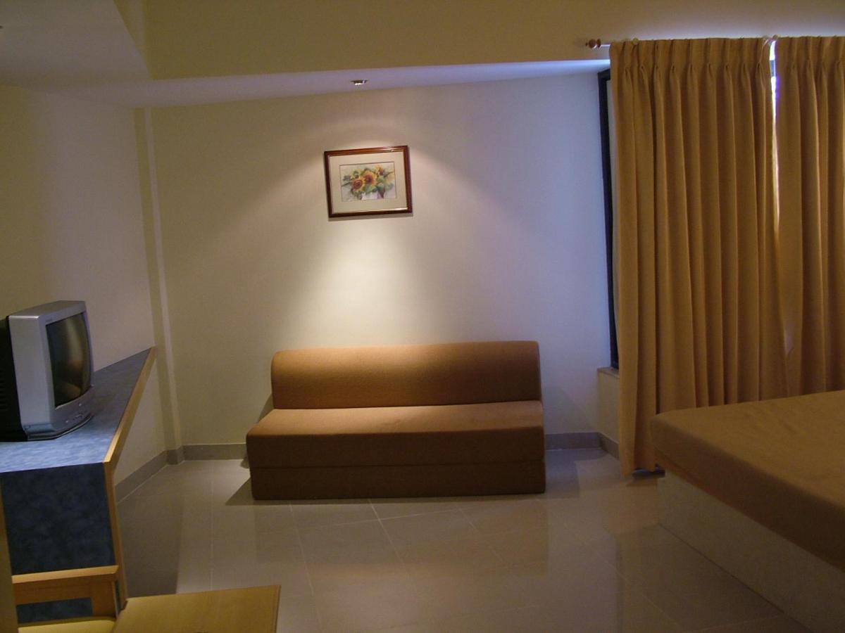 Hotel City Park, Solapur Zewnętrze zdjęcie